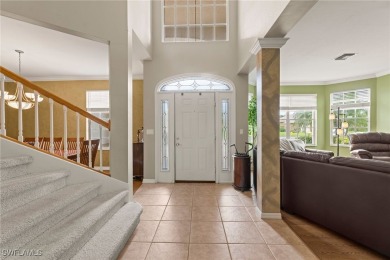 WOW! This convenient *in town* location 5B/3Ba home w/a Huge on Cross Creek Country Club in Florida - for sale on GolfHomes.com, golf home, golf lot