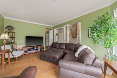 WOW! This convenient *in town* location 5B/3Ba home w/a Huge on Cross Creek Country Club in Florida - for sale on GolfHomes.com, golf home, golf lot