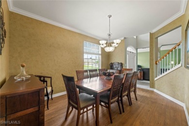WOW! This convenient *in town* location 5B/3Ba home w/a Huge on Cross Creek Country Club in Florida - for sale on GolfHomes.com, golf home, golf lot