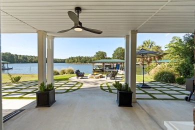 Waterfront Beauty in Grand Harbor - $1,200,000  Welcome to 520 on The Patriot Golf Club At Grand Harbor in South Carolina - for sale on GolfHomes.com, golf home, golf lot