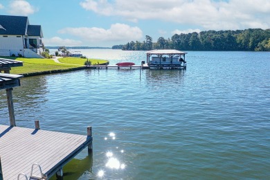 Waterfront Beauty in Grand Harbor - $1,200,000  Welcome to 520 on The Patriot Golf Club At Grand Harbor in South Carolina - for sale on GolfHomes.com, golf home, golf lot