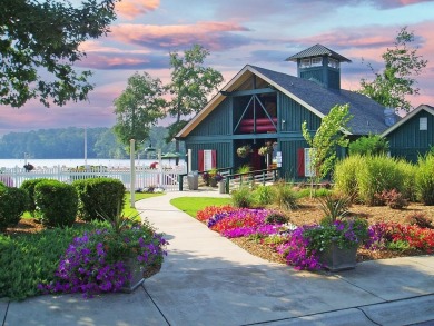 Waterfront Beauty in Grand Harbor - $1,200,000  Welcome to 520 on The Patriot Golf Club At Grand Harbor in South Carolina - for sale on GolfHomes.com, golf home, golf lot