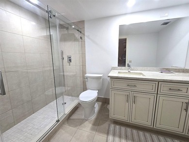 2/2 DELUXE MODEL IN EXCELLENT CONDITION,TURN-KEY, CLEAN AND MOVE on Wynmoor Golf Course in Florida - for sale on GolfHomes.com, golf home, golf lot