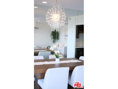 STUNNING NORTH FACING CONDO IN THE COMSTOCK! This beautifully on Los Angeles Country Club in California - for sale on GolfHomes.com, golf home, golf lot