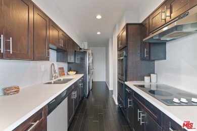 STUNNING NORTH FACING CONDO IN THE COMSTOCK! This beautifully on Los Angeles Country Club in California - for sale on GolfHomes.com, golf home, golf lot
