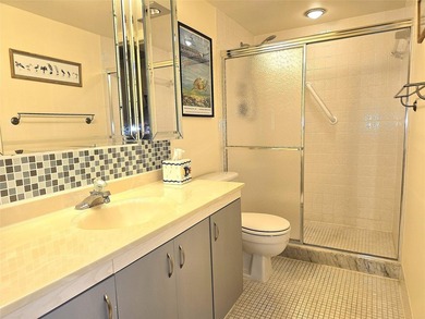 2/2 DELUXE MODEL IN EXCELLENT CONDITION,TURN-KEY, CLEAN AND MOVE on Wynmoor Golf Course in Florida - for sale on GolfHomes.com, golf home, golf lot