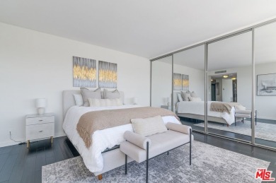 STUNNING NORTH FACING CONDO IN THE COMSTOCK! This beautifully on Los Angeles Country Club in California - for sale on GolfHomes.com, golf home, golf lot