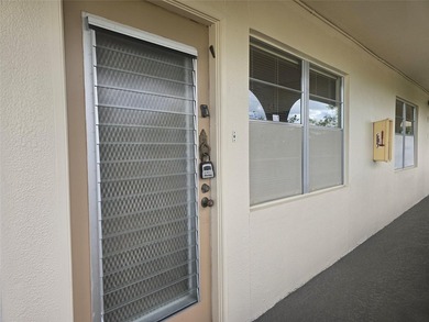 2/2 DELUXE MODEL IN EXCELLENT CONDITION,TURN-KEY, CLEAN AND MOVE on Wynmoor Golf Course in Florida - for sale on GolfHomes.com, golf home, golf lot