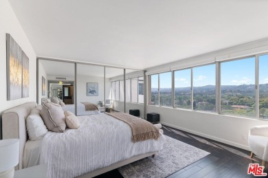 STUNNING NORTH FACING CONDO IN THE COMSTOCK! This beautifully on Los Angeles Country Club in California - for sale on GolfHomes.com, golf home, golf lot
