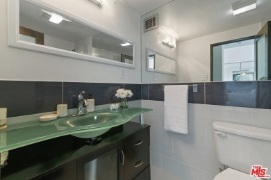 STUNNING NORTH FACING CONDO IN THE COMSTOCK! This beautifully on Los Angeles Country Club in California - for sale on GolfHomes.com, golf home, golf lot