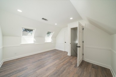 THE BEST OF GOLF COURSE LIVING! Enjoy INCREDIBLE golf course on  in Arkansas - for sale on GolfHomes.com, golf home, golf lot