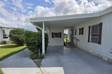 ZELLWOOD STATION 2 Bedroom 2 bath home located in Citrus Ridge on Zellwood Station Country Club in Florida - for sale on GolfHomes.com, golf home, golf lot