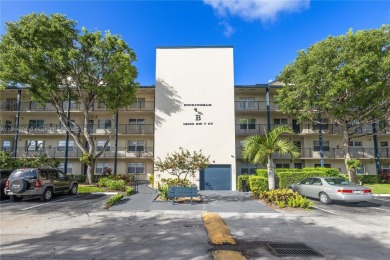 Stunning Fully Remodeled Corner Unit. Spacious & Elegant! on Flamingo Lakes Country Club in Florida - for sale on GolfHomes.com, golf home, golf lot