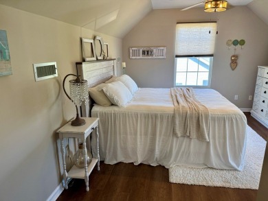 Why settle when you can have it all? This updated 4 bed, 2 bath on Captains Cove Golf and Yacht Club in Virginia - for sale on GolfHomes.com, golf home, golf lot