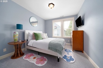 Luxury End-Unit Condo - Resort-Style Living in Gated Camas on Camas Meadows Golf Club in Washington - for sale on GolfHomes.com, golf home, golf lot