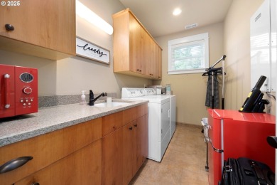 Luxury End-Unit Condo - Resort-Style Living in Gated Camas on Camas Meadows Golf Club in Washington - for sale on GolfHomes.com, golf home, golf lot