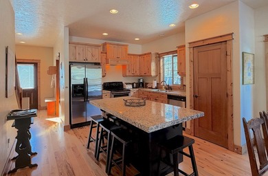 Pending in 48 hours!!! Welcome to 942 Strawberry Lane in McCall on McCall Municipal Golf Course in Idaho - for sale on GolfHomes.com, golf home, golf lot