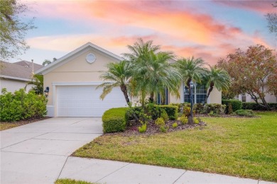 Under contract-accepting backup offers. Indulge in the on University Park Country Club in Florida - for sale on GolfHomes.com, golf home, golf lot