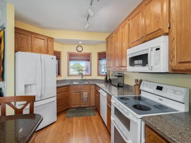 Immaculate detached townhome in the sought-after Fairway on The Ponds Golf Club in Minnesota - for sale on GolfHomes.com, golf home, golf lot