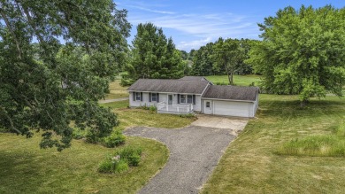 This property is a must see! Three bedroom, 2 bath, walkout on The Links of Bowen Lake in Michigan - for sale on GolfHomes.com, golf home, golf lot