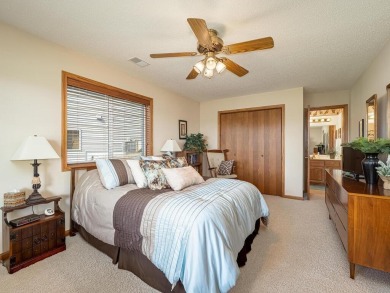 Immaculate detached townhome in the sought-after Fairway on The Ponds Golf Club in Minnesota - for sale on GolfHomes.com, golf home, golf lot