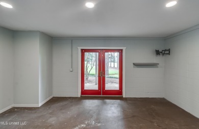 You don't want to miss this beautiful and spacious home located on Bay Pointe Golf and Resort in Mississippi - for sale on GolfHomes.com, golf home, golf lot