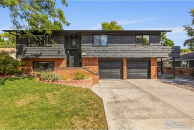 This is an absolute Cream Puff in the heart of Loveland. Fully on The Olde Course At Loveland in Colorado - for sale on GolfHomes.com, golf home, golf lot