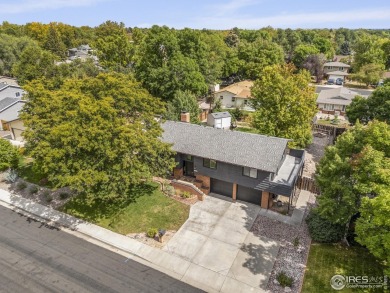 This is an absolute Cream Puff in the heart of Loveland. Fully on The Olde Course At Loveland in Colorado - for sale on GolfHomes.com, golf home, golf lot