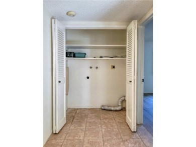 Wonderful lower end unit Catalina model with panoramic beautiful on Leisure Village Par 3 Golf Course in California - for sale on GolfHomes.com, golf home, golf lot