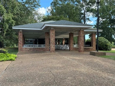 Beautiful 3BR/2.5BA home. Home is located in the desirable Kiln on Kiln Creek Golf and Country Club in Virginia - for sale on GolfHomes.com, golf home, golf lot