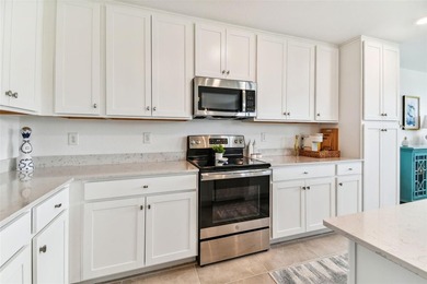 This is your opportunity to experience resort-style living in on Lakewood National Golf Club in Florida - for sale on GolfHomes.com, golf home, golf lot