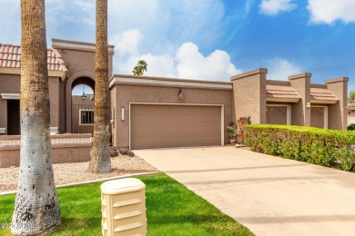 Enjoy this lovely townhouse in Sun Lakes community of Cottonwood on Cottonwood Country Club in Arizona - for sale on GolfHomes.com, golf home, golf lot