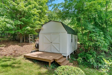 Discover this charming Black Mountain cottage, ideally situated on Black Mountain Golf Course in North Carolina - for sale on GolfHomes.com, golf home, golf lot