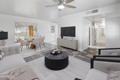 Looking for a HUGE lot? Welcome to this upgraded 2-bedroom on Sun City Lakes West and East in Arizona - for sale on GolfHomes.com, golf home, golf lot