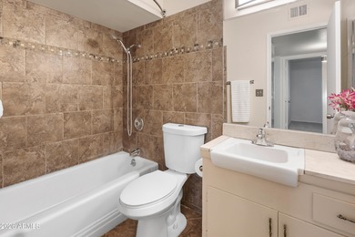 Looking for a HUGE lot? Welcome to this upgraded 2-bedroom on Sun City Lakes West and East in Arizona - for sale on GolfHomes.com, golf home, golf lot