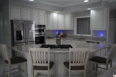 Custom-built luxury home overlooking the golf course and your on Rolling Hills Country Club in Kentucky - for sale on GolfHomes.com, golf home, golf lot