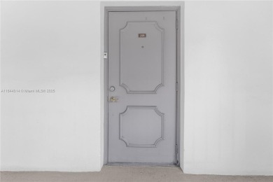 PRICE DROP !!! Here is your chance to live in a waterfront on Pine Island Ridge Country Club in Florida - for sale on GolfHomes.com, golf home, golf lot