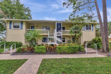 This lovely 1st Floor 3br/2bth condo is located in the desirous on Hunters Run Golf and Country Club in Florida - for sale on GolfHomes.com, golf home, golf lot