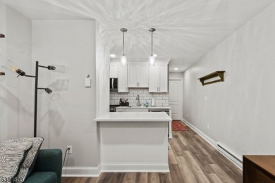 A crisp, fully renovated condo in High Point Country Club on High Point Golf Club in New Jersey - for sale on GolfHomes.com, golf home, golf lot