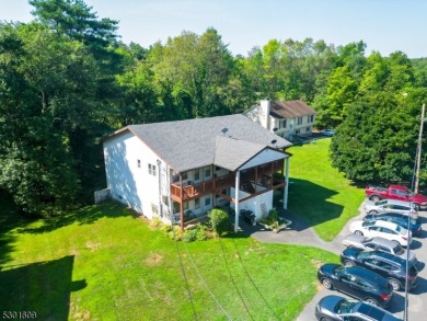 A crisp, fully renovated condo in High Point Country Club on High Point Golf Club in New Jersey - for sale on GolfHomes.com, golf home, golf lot