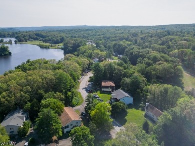 A crisp, fully renovated condo in High Point Country Club on High Point Golf Club in New Jersey - for sale on GolfHomes.com, golf home, golf lot