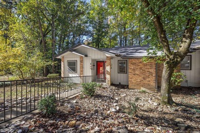 This beautifully maintained end unit is move in ready! From the on Cortez Golf Course in Arkansas - for sale on GolfHomes.com, golf home, golf lot