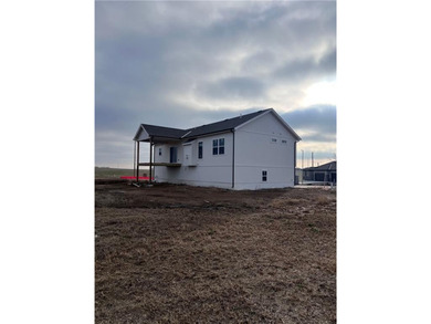 Welcome to this brand-new split entry plan by Dan Rowe on Hidden Valley Golf Course in Missouri - for sale on GolfHomes.com, golf home, golf lot