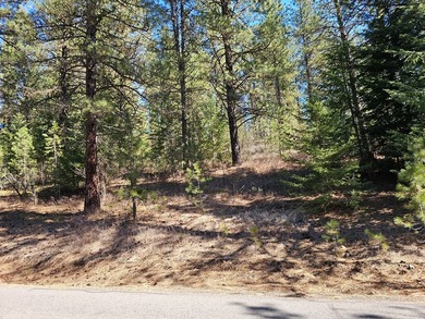 Beautifully wooded, nearly 3/4 acre lot offered for sale in the on Meadowcreek Golf Resort in Idaho - for sale on GolfHomes.com, golf home, golf lot
