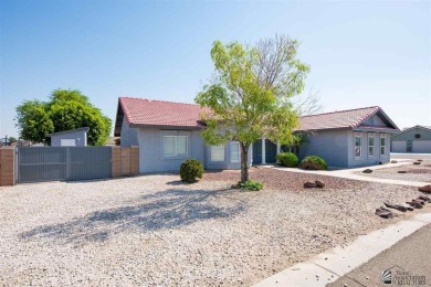 This spacious updated house offers ample space with vaulted on The Links At Coyote Wash in Arizona - for sale on GolfHomes.com, golf home, golf lot