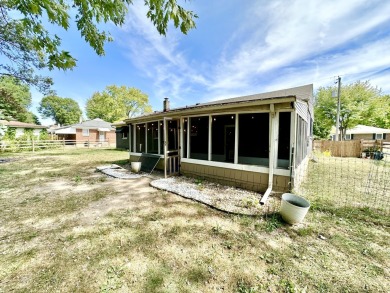 Welcome into this cute 3 Bedroom, 1 Full-Bathroom home in on Springfield Country Club in Ohio - for sale on GolfHomes.com, golf home, golf lot