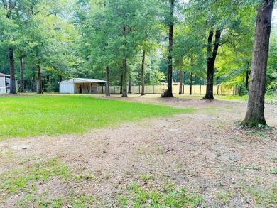 Come be near beautiful Lake Eufaula in this comfortable land on Red Eagle Golf Course in Alabama - for sale on GolfHomes.com, golf home, golf lot