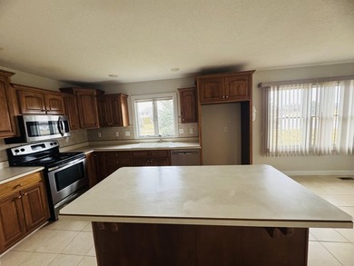 Beautiful Home on Lynx Golf Course Enjoy golf course living in on Lynx Golf Course in Ohio - for sale on GolfHomes.com, golf home, golf lot