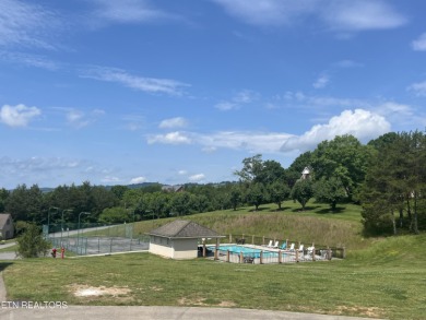 ant a nice building lot that backs up to the golf course and on Woodlake Golf Club in Tennessee - for sale on GolfHomes.com, golf home, golf lot