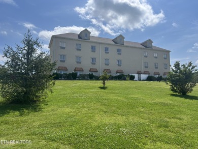 ant a nice building lot that backs up to the golf course and on Woodlake Golf Club in Tennessee - for sale on GolfHomes.com, golf home, golf lot